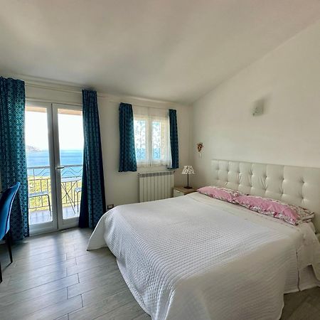 Blue Sky House Bed & Breakfast Taormina Bagian luar foto