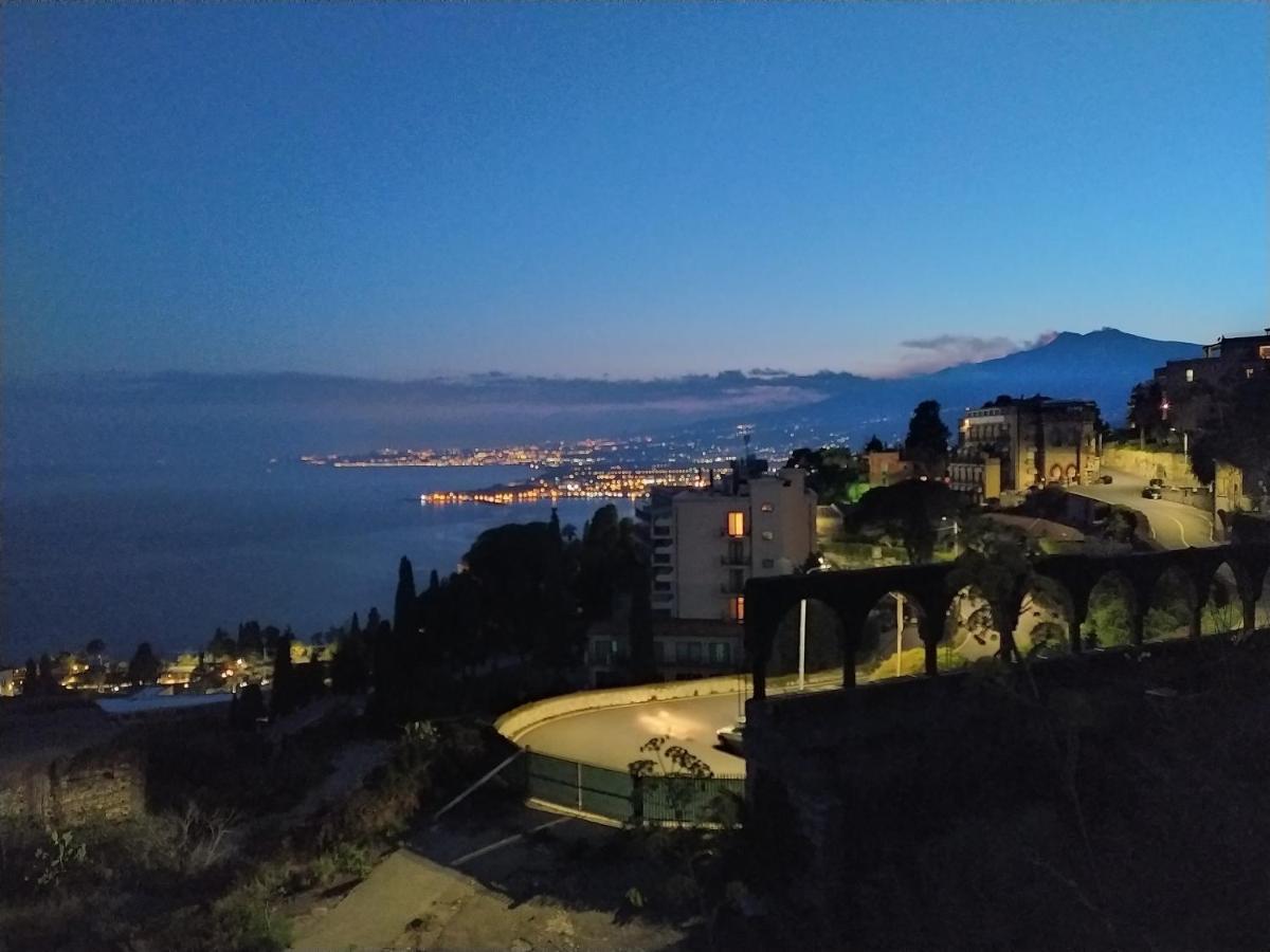 Blue Sky House Bed & Breakfast Taormina Bagian luar foto