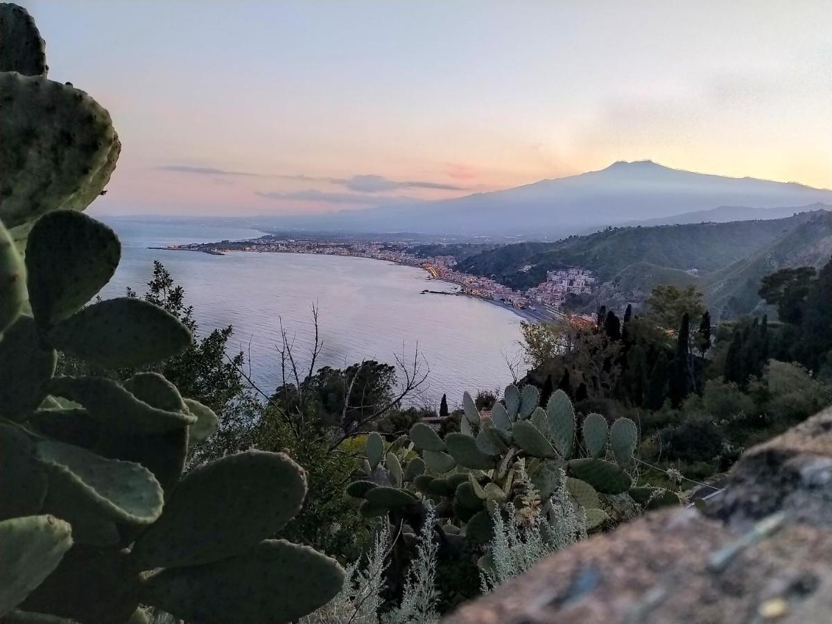 Blue Sky House Bed & Breakfast Taormina Bagian luar foto