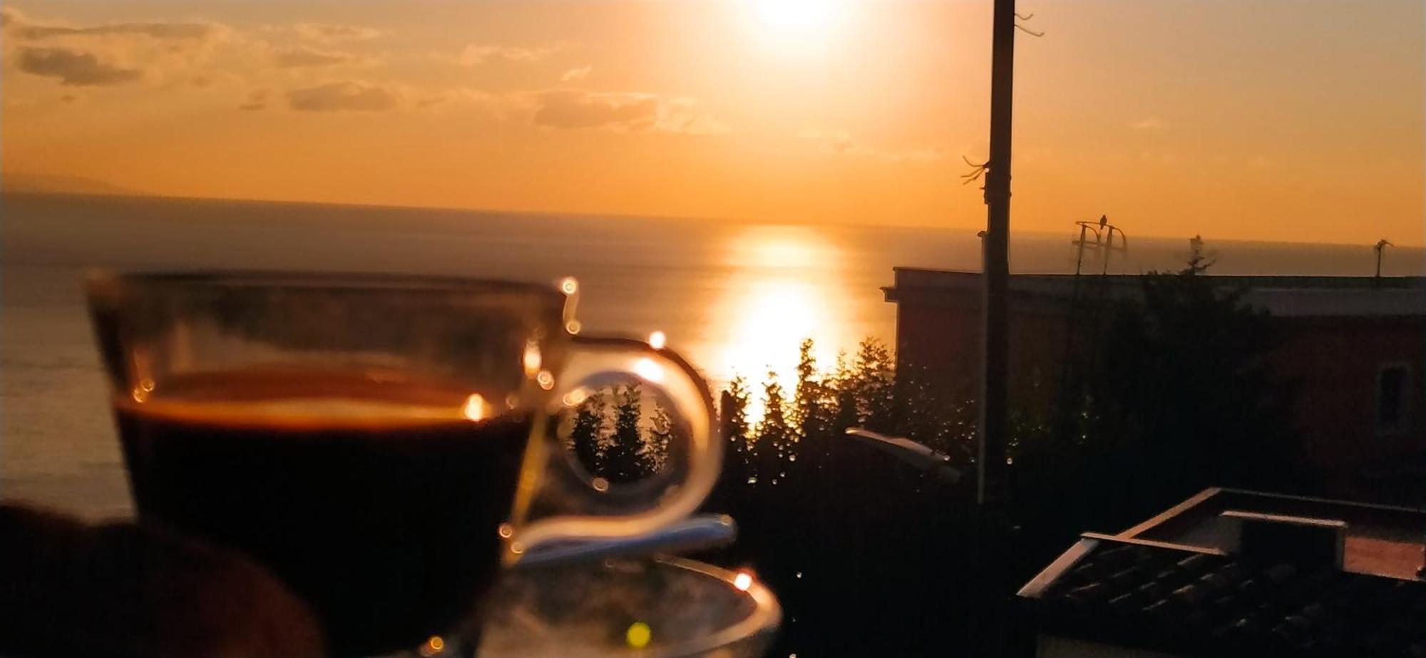 Blue Sky House Bed & Breakfast Taormina Ruang foto