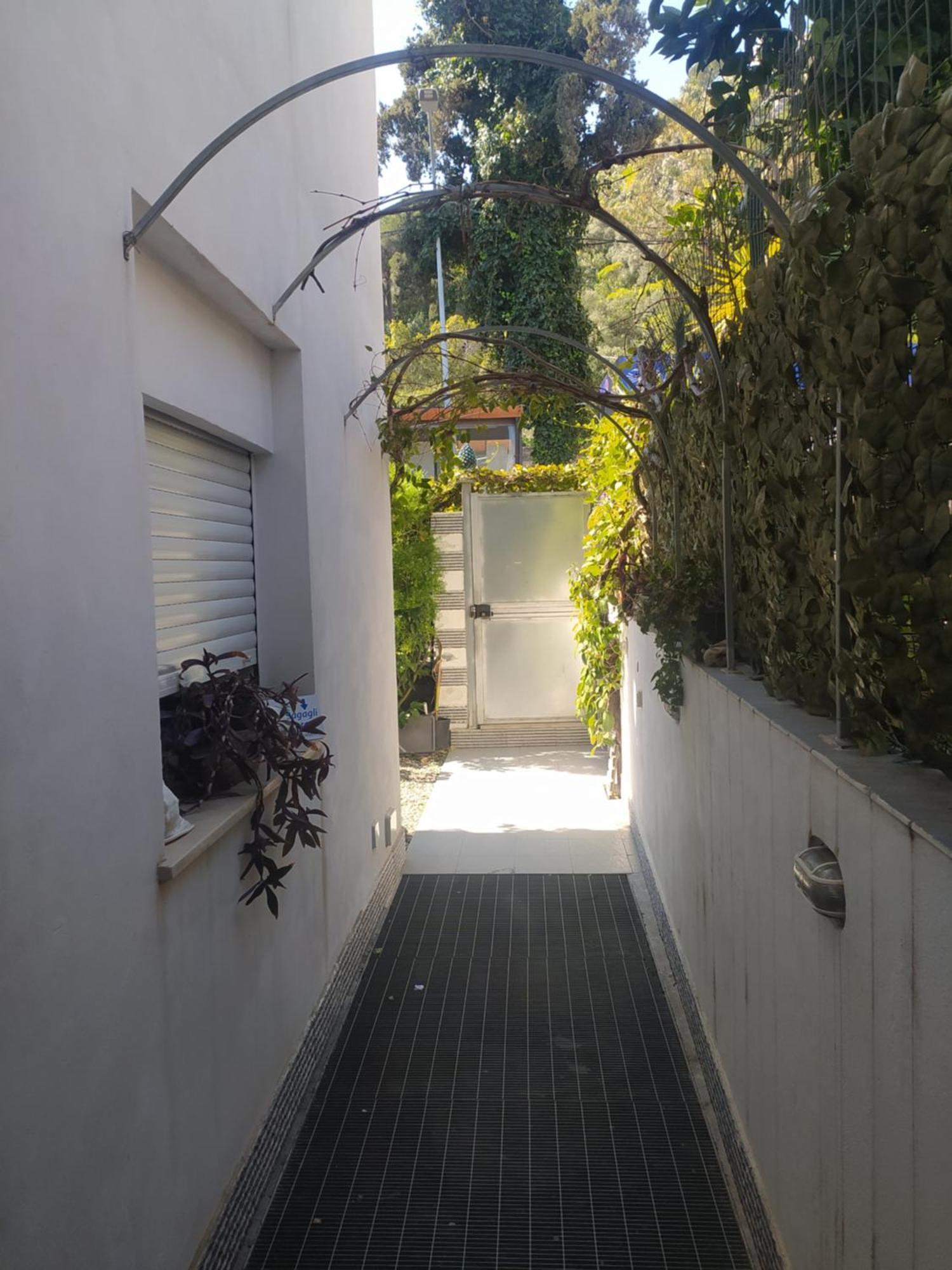 Blue Sky House Bed & Breakfast Taormina Ruang foto