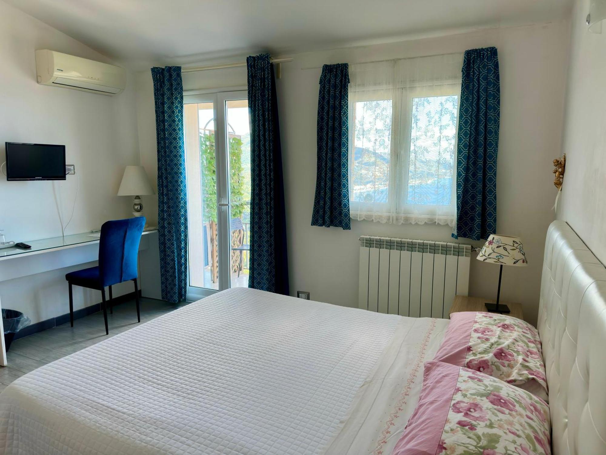 Blue Sky House Bed & Breakfast Taormina Bagian luar foto