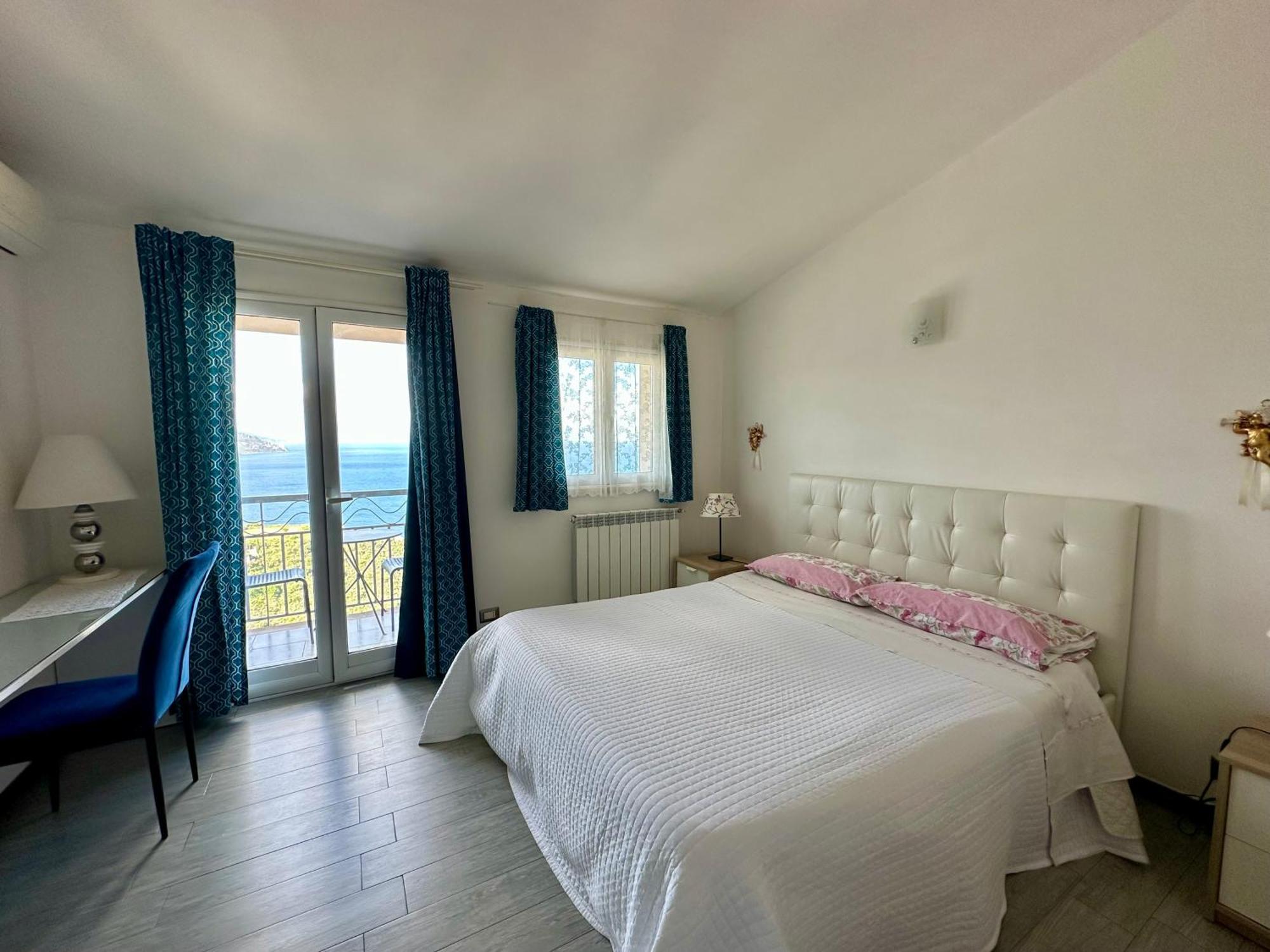 Blue Sky House Bed & Breakfast Taormina Bagian luar foto